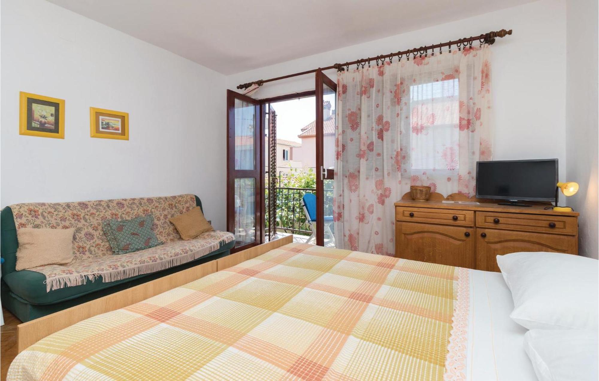 Nice Apartment In Zadar With Wifi Zewnętrze zdjęcie